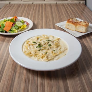 Fettuccine Alfredo